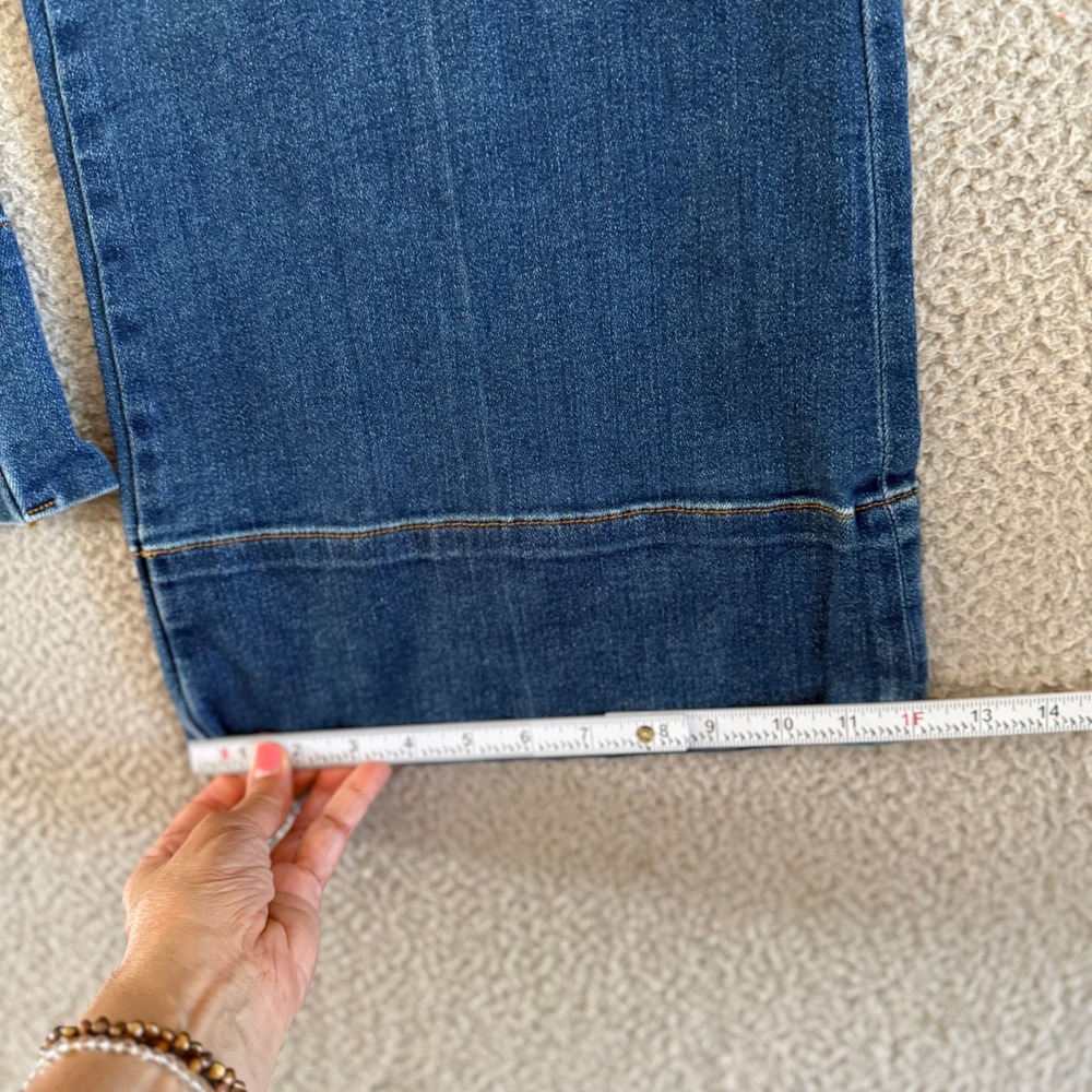 Pilcro Curvy Rylan Relaxed High-Rise Flare Jeans Sz 32 Outer Pockets - Picture 8 of 11
